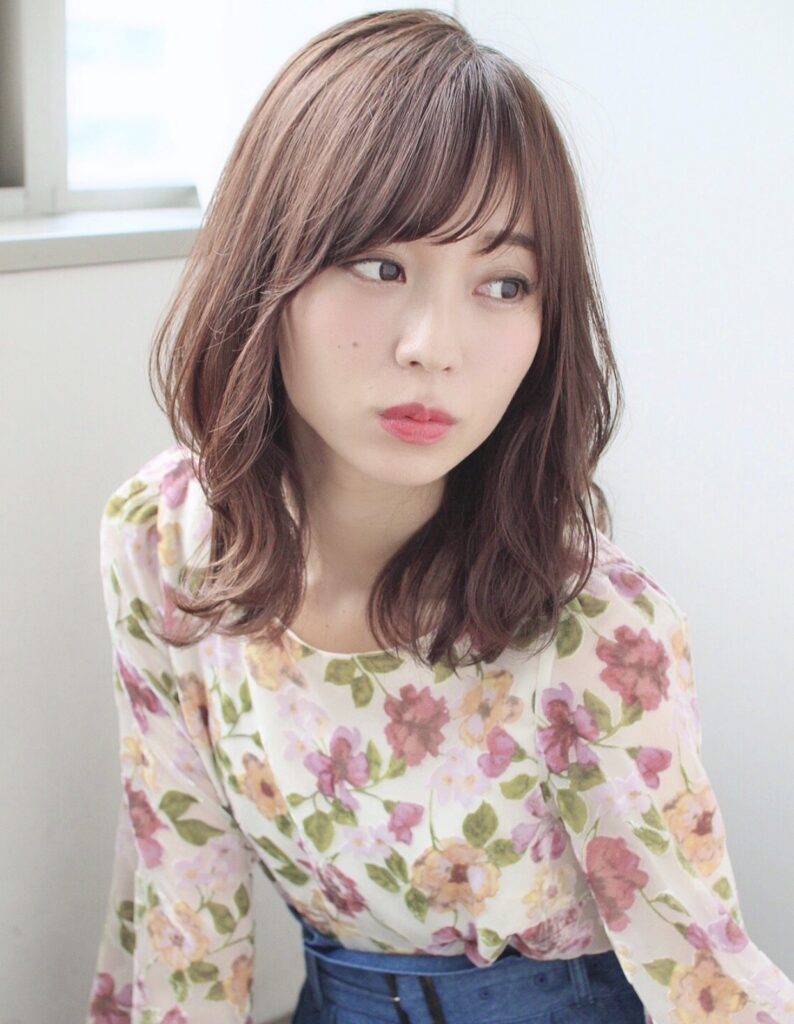 ひし形シルエット小顔くびれヘア