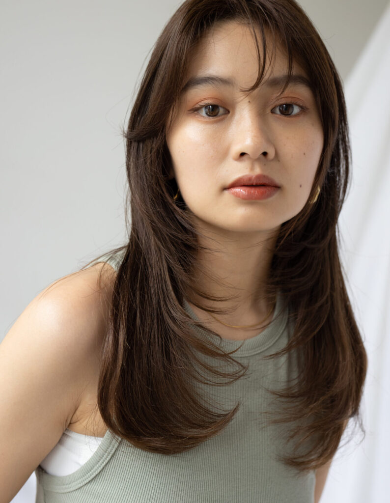 大人可愛いくびれヘア×ハイレイヤー