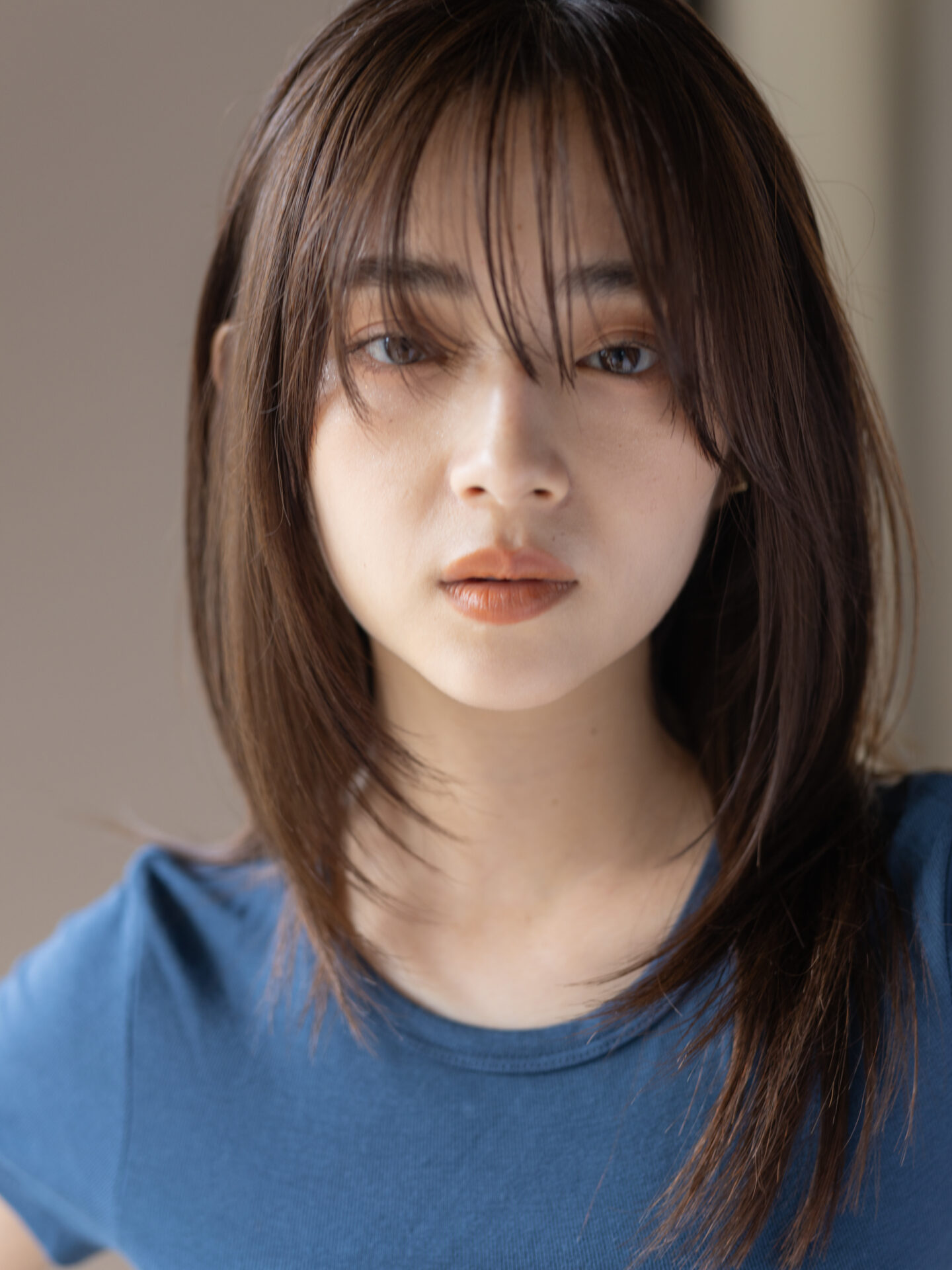 大人可愛いくびれヘア×ストレートヘア