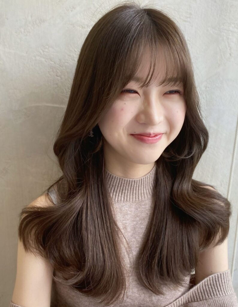 くびれるレイヤーカット　韓国ヘア