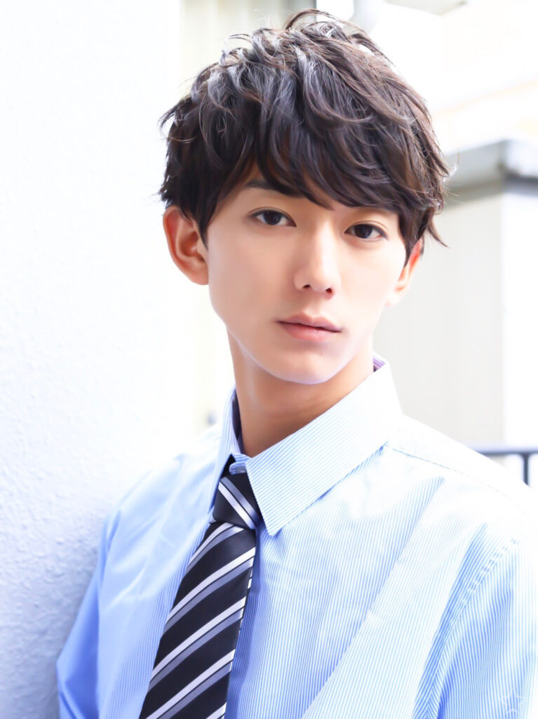 ３０代　メンズ　髪型　ビジネスヘア