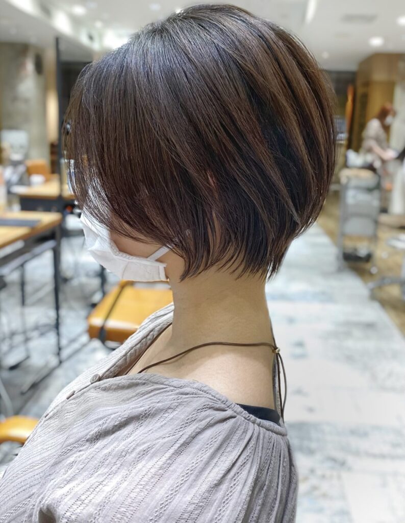 丸みショート 前下がり 似合わせカット ボブ 新宿 小顔 前上がり 30代 40代 50代