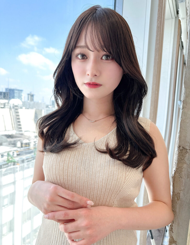 ふんわりくびれヘア レイヤーカット シースルー前髪 顔周りレイヤー