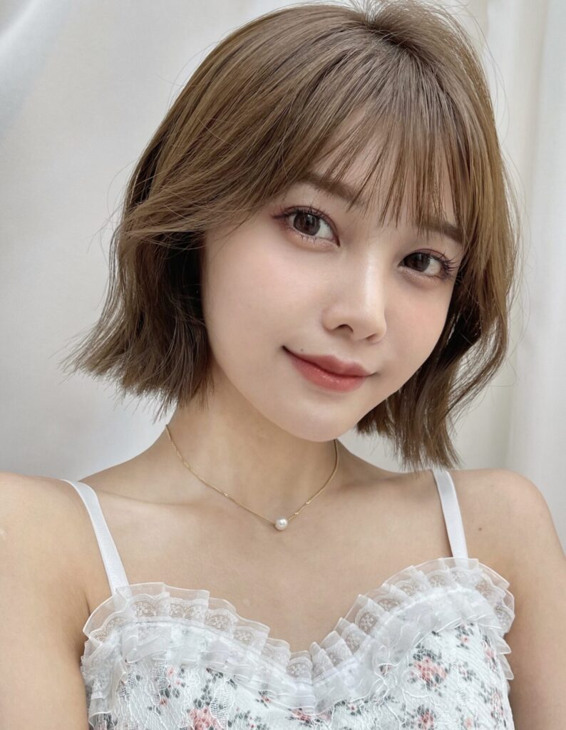 パツンボブの外ハネスタイル