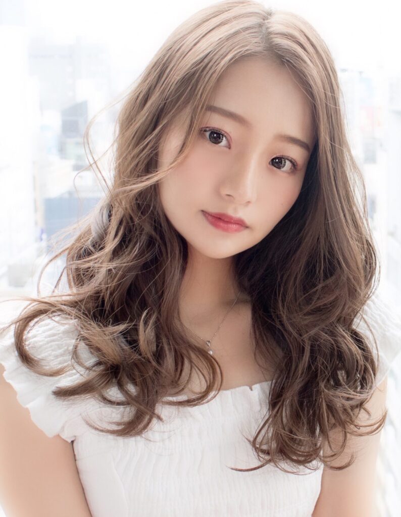 ふわっと柔らかウェーブスタイル
