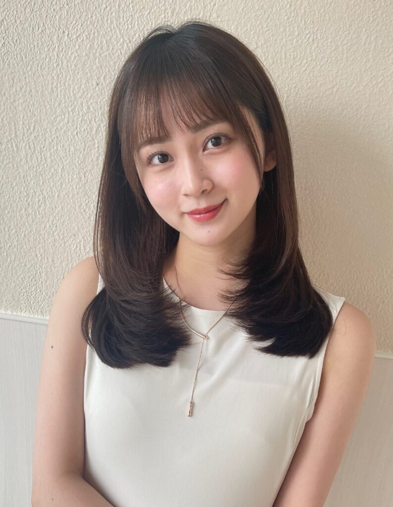 大人可愛いレイヤーセミディ