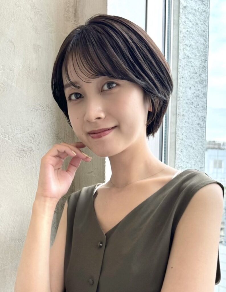 小顔サイドバング×首長スッキリ襟足