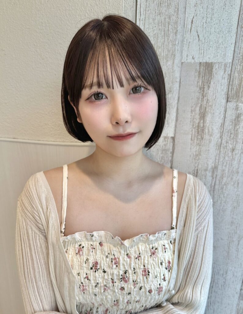 イメチェン大人可愛い小顔前下がりボブシースルー前髪20代30代