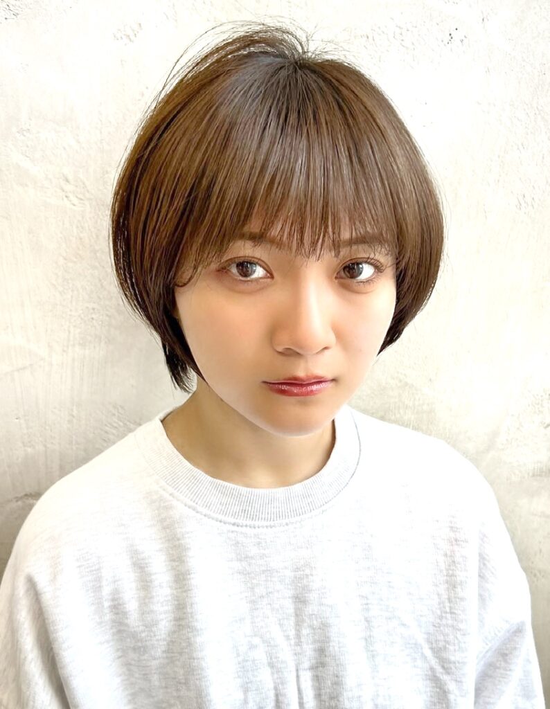 大人レイヤーショートボブ