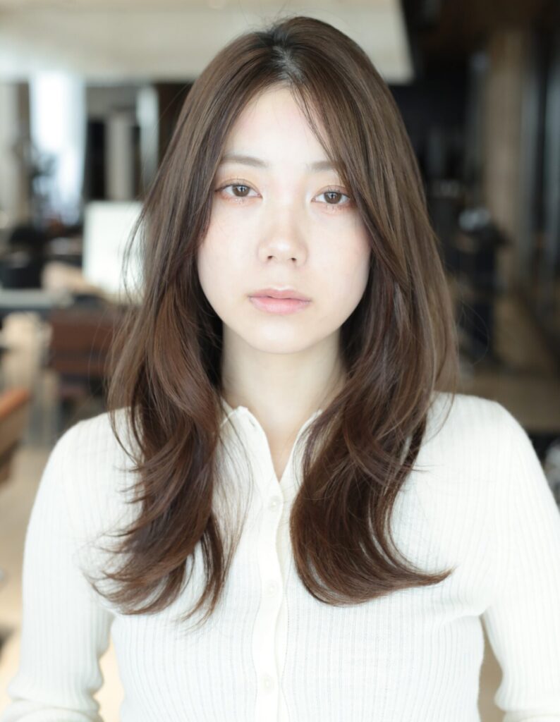 大人可愛いミディアムヘア