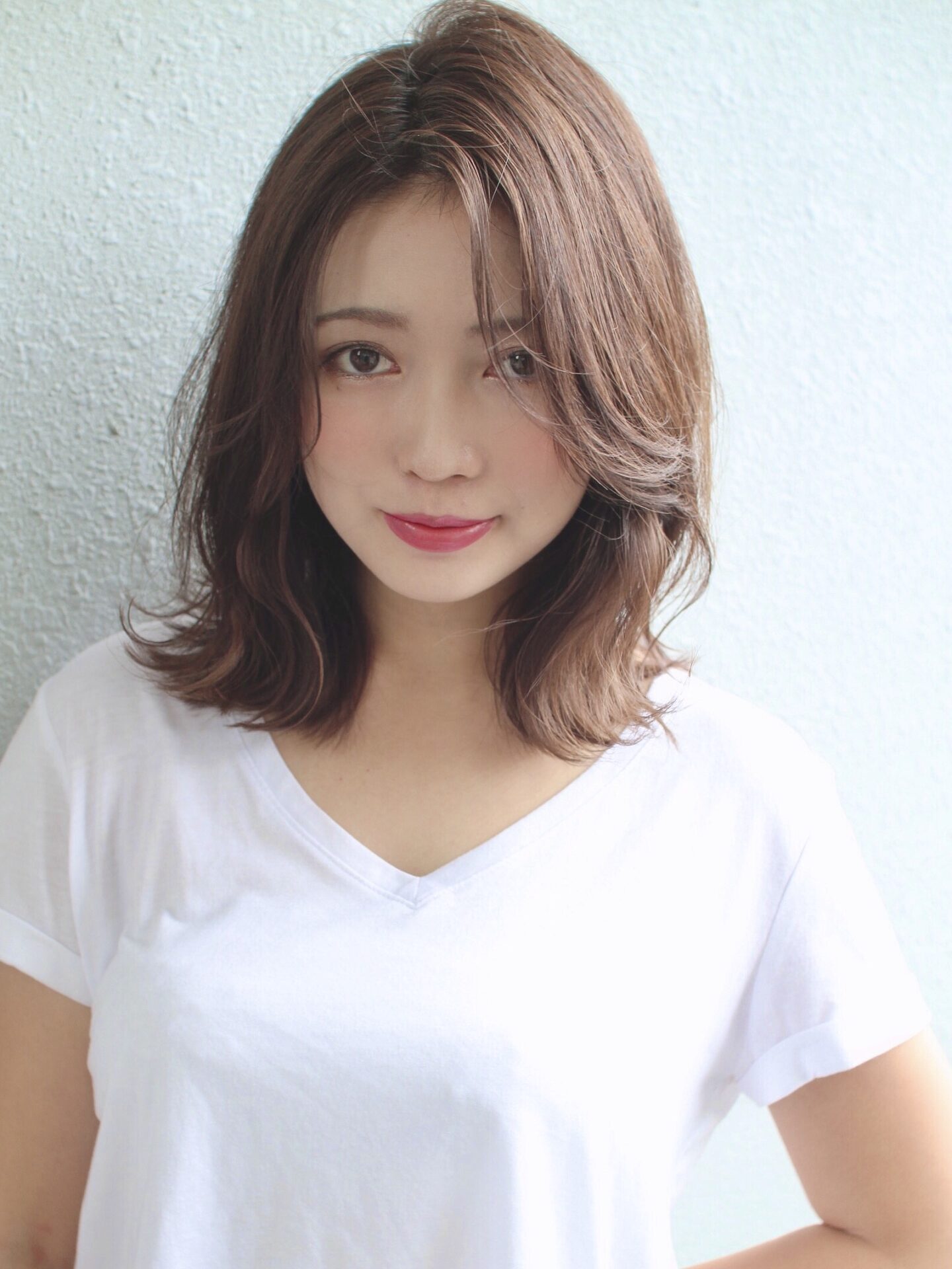 前髪なし大人可愛いくびれミディ