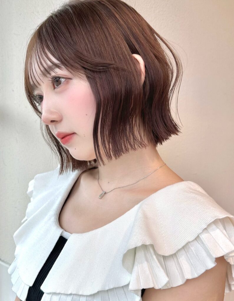 イメチェン大人可愛い小顔前下がりボブシースルー前髪20代30代