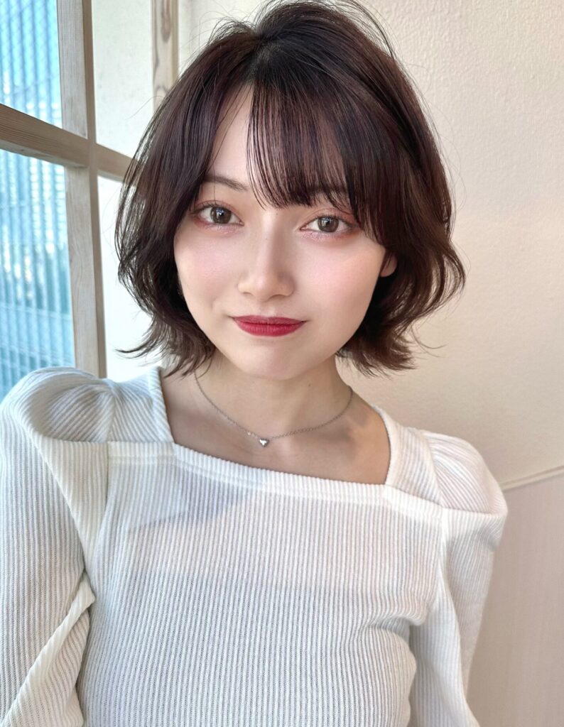 簡単大人可愛い小顔前下がりボブシースルー前髪20代30代40代
