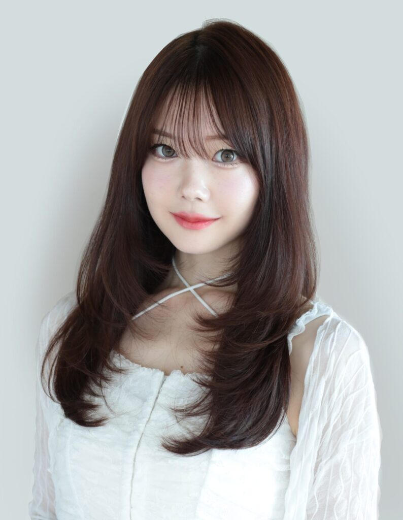 透明感溢れる韓国レイヤースタイル