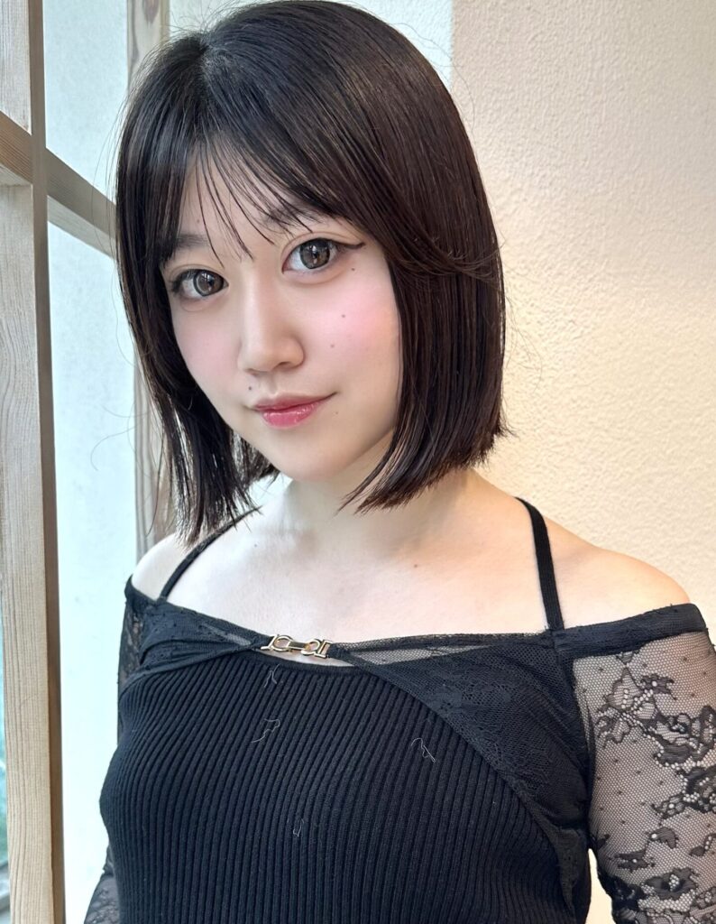 イメチェン大人可愛い小顔前下がりボブシースルー前髪20代30代
