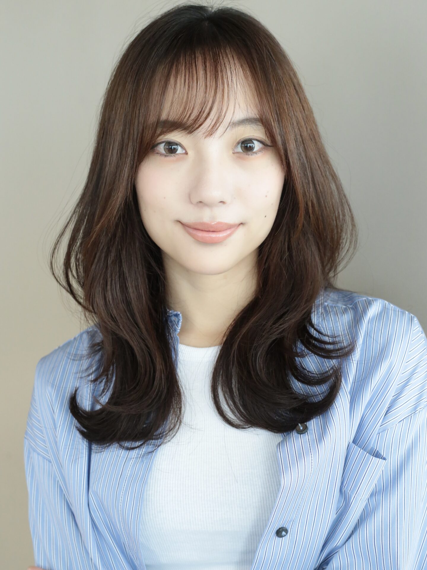 大人かわいいミディアムレイヤー