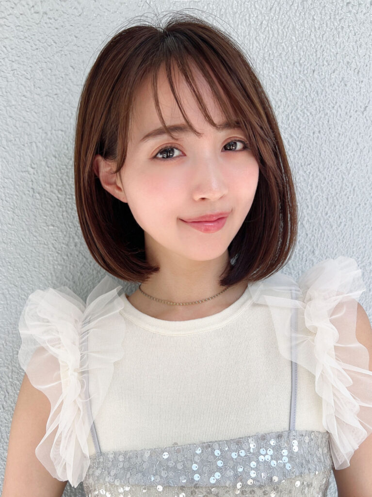 大人上品に仕上がる、ナチュラルワンレンボブ