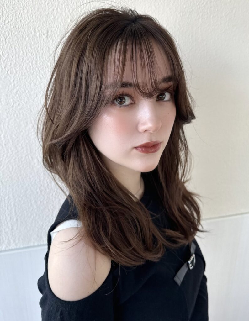 上品なミディアムヘアスタイル