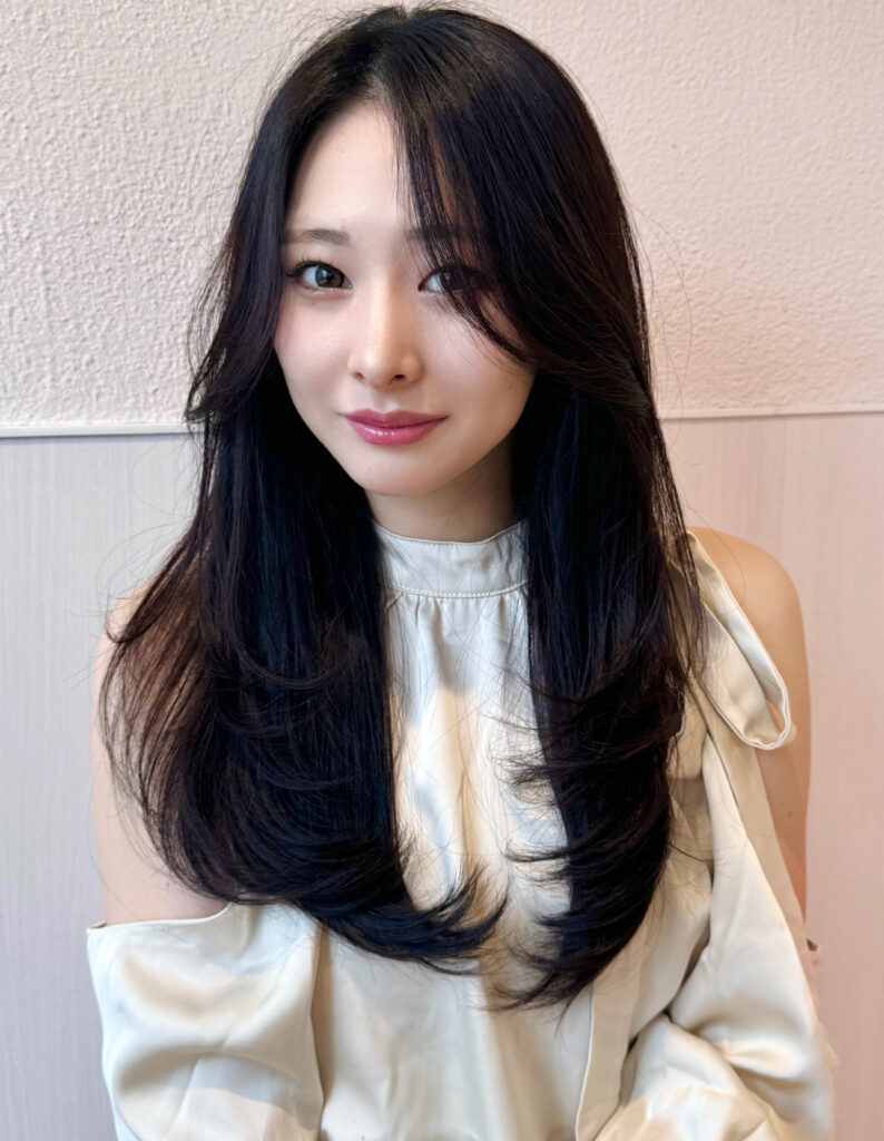 小顔効果◎20〜30代の方に絶大な支持似合わせカット◎